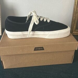 NWT STRAYE BLACK SUEDE SNEAKERS